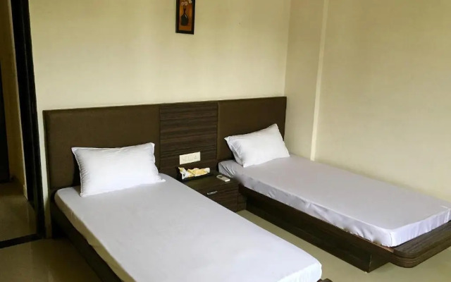 Hotel Smriti Grand by OYO Rooms