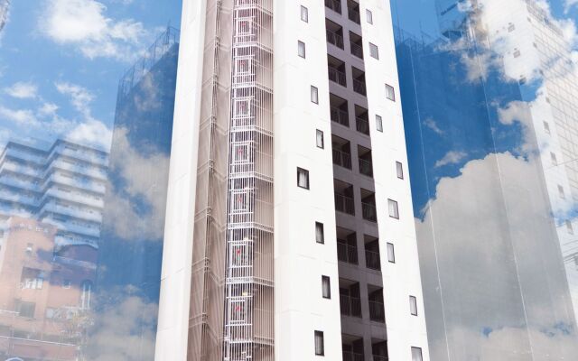 Nipponbashi Crystal Hotel 2