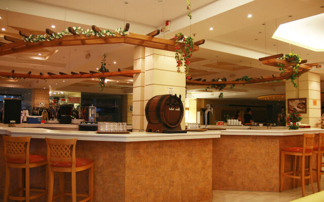 Eri Beach Hotel