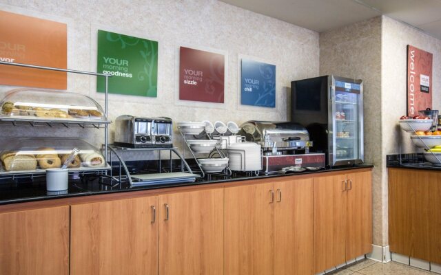 Comfort Suites Victorville-Hesperia