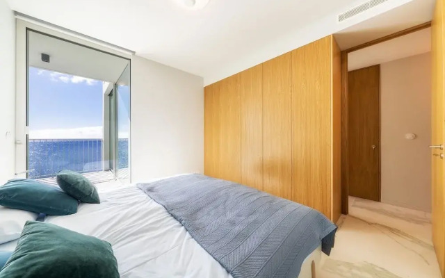 Barreirinha Front-Line Sea View I