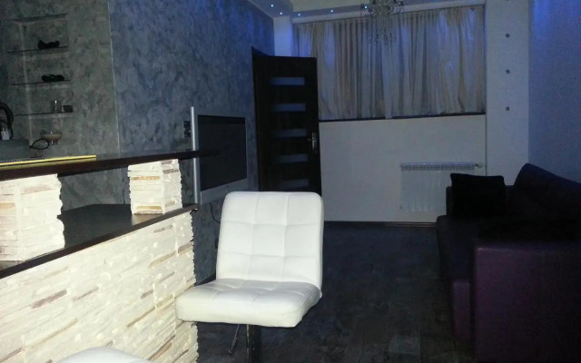 Apartament Neon