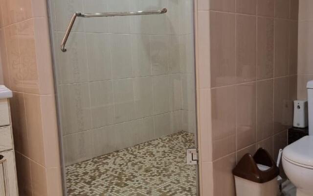 Апартаменты в микрорайоне Царский 5