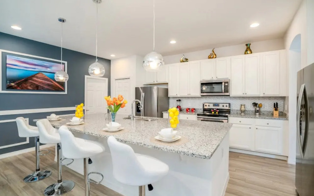 6121bod 11 Bedroom 9 Bathrrom