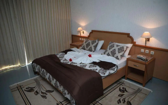 Hotel Royal Jinene