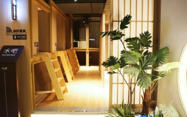 Xishan Hot Spring Hotel