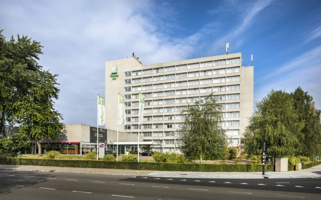 hotelImage