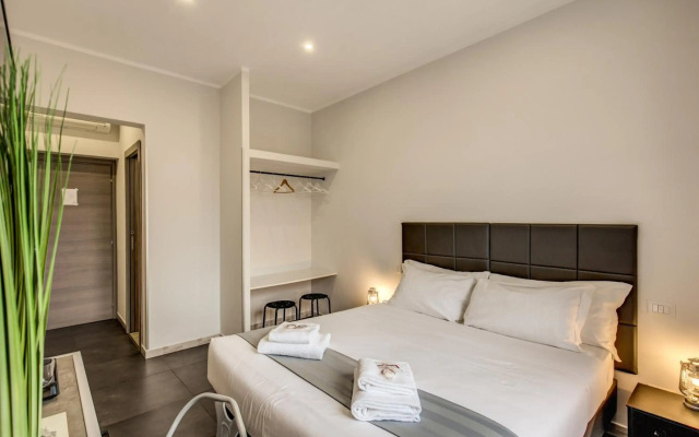 Floor 6 by DOT Suites