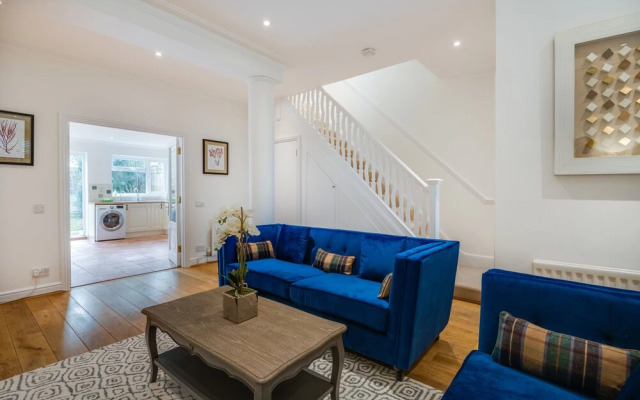 Heavenly Hammersmith Home by the River Thames