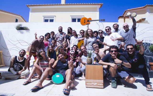 Pineapple Surf House - Hostel