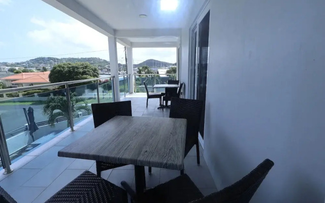 Luxury 5BD Loft in Prime Location