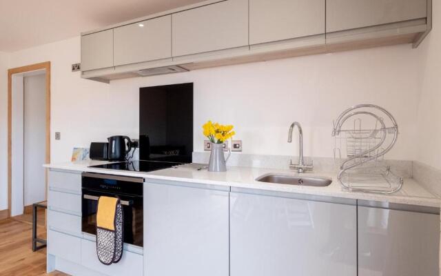 Maple – Three Tuns Apartments
