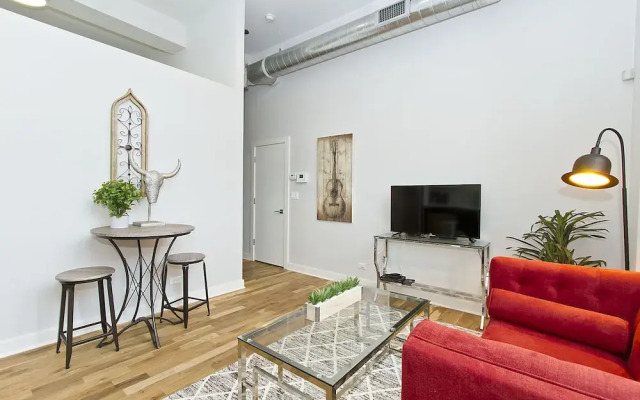 Architectural 2BR in Wicker Park by Sonder