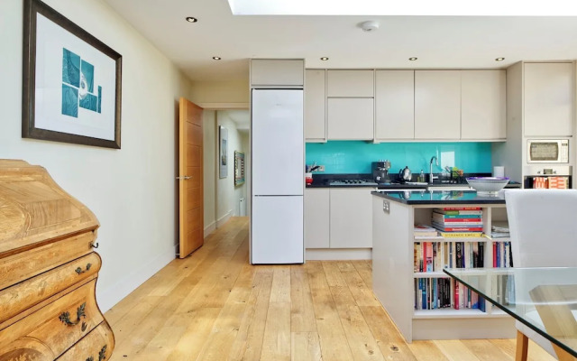 Spacious 3-bedroom Apartment in Earls Court