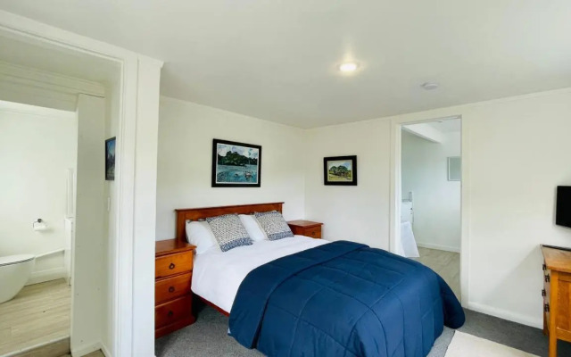 Little Home on Glanmire (Adults Only)