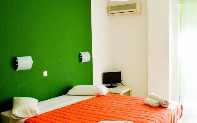 Lefka Hotel, Apartments & Studios