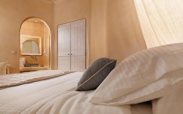 Dome Santorini Resort & Spa