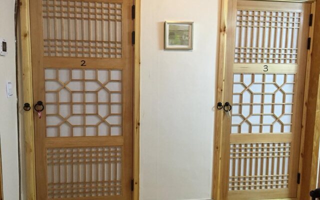Seoul Lucky Guest House Hanok