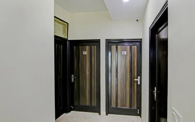 Oyo Flagship 701536 The Grand Bella