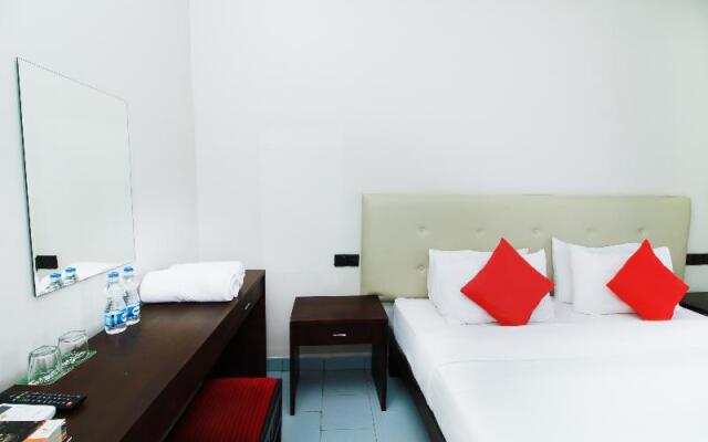 The Kings Bay Hotel by OYO Rooms