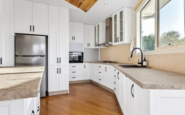 Blairgowrie Beachside Retreat Solar Heated Pool