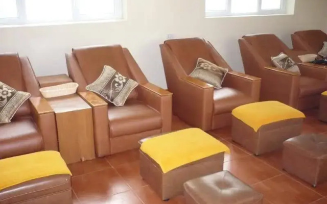 Ngoc Lan 1 Hotel - Tien Lang Spa Resort