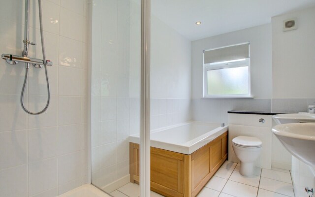 Comfy Holiday Home in Saint Columb With Garden