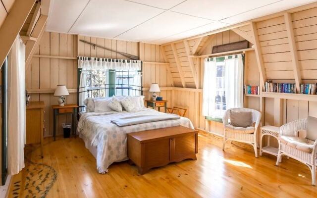 East Boothbay Oceanfront Home by RedAwning