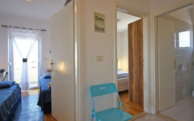 Two-bedroom Adria apartment with sea view