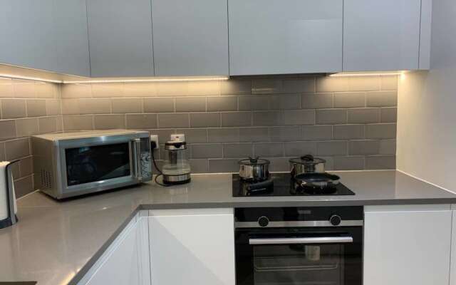 2 Bed Luxury Apartment