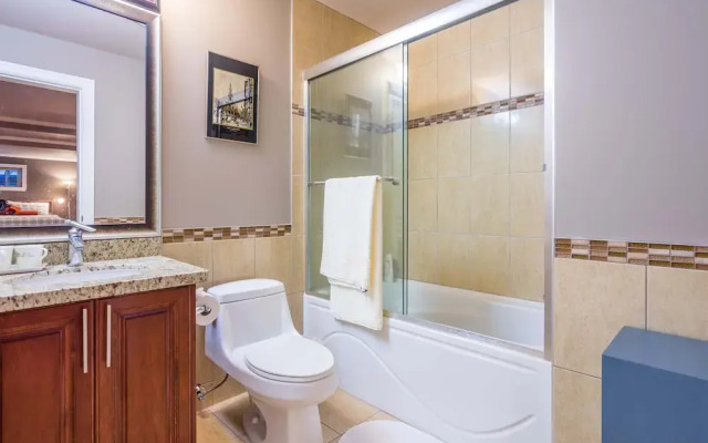 Vancouver Yuelai Guesthouse