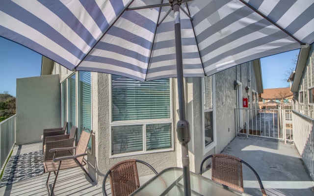 On River Time WW D301