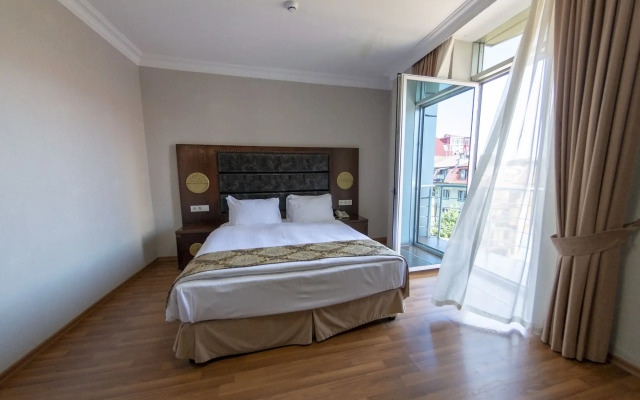 Отель Era Palace