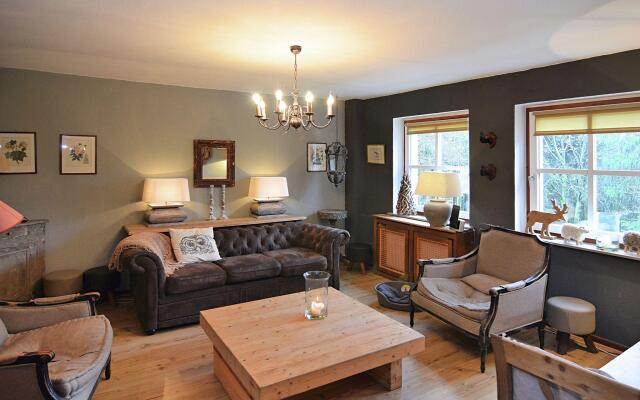 Quaint Holiday Home near Ski Area in Neuastenberg