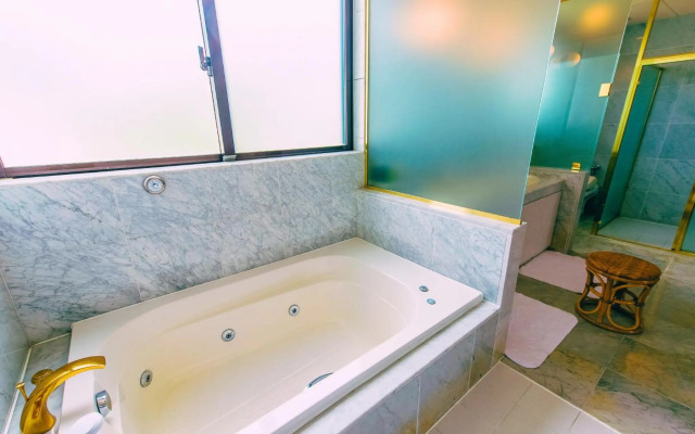 LiVEMAX AMMS CanNa Resort Villa