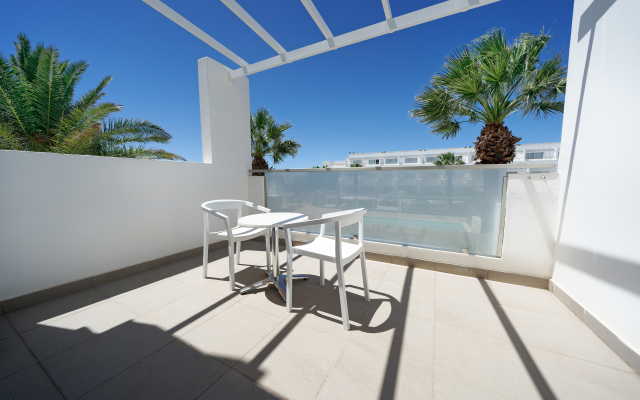 Aequora Lanzarote Suites