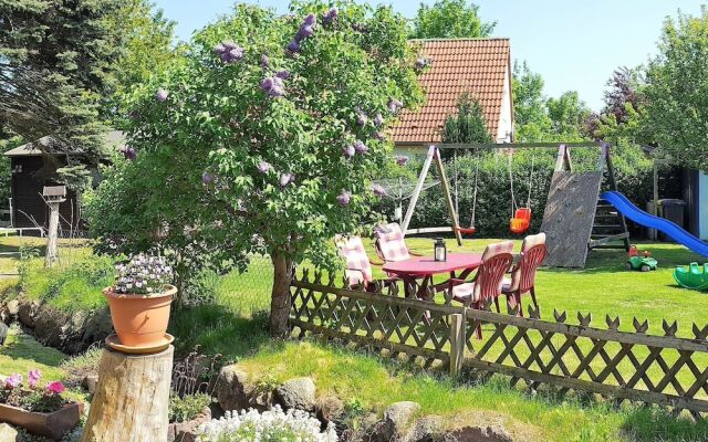 Charming Bungalow With Garden in Kühlungsborn