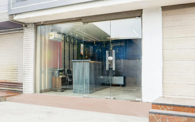 Super Townhouse Haibowal Chowk Near DMC