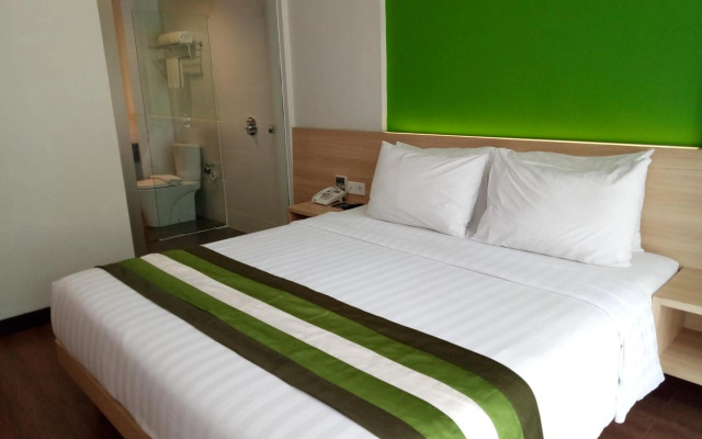 Grand Whiz Hotel Nusa Dua
