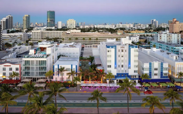 The Gabriel Miami South Beach, Curio Collection by Hilton
