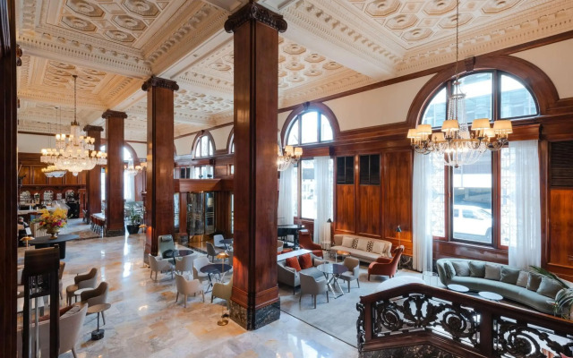 The Benson Portland, Curio Collection by Hilton