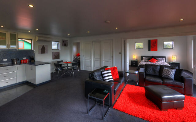 Rosebank Cottage Collection
