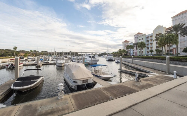 Yacht Harbor by VTrips