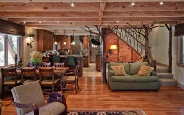 Weil Luxury Vacation Cabin