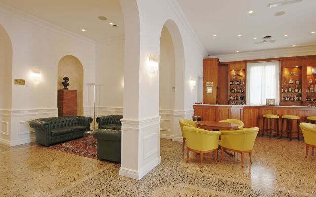 Rechigi Park Hotel