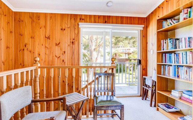 Rowse House Hyams Beach 4pm Check Out Sundays