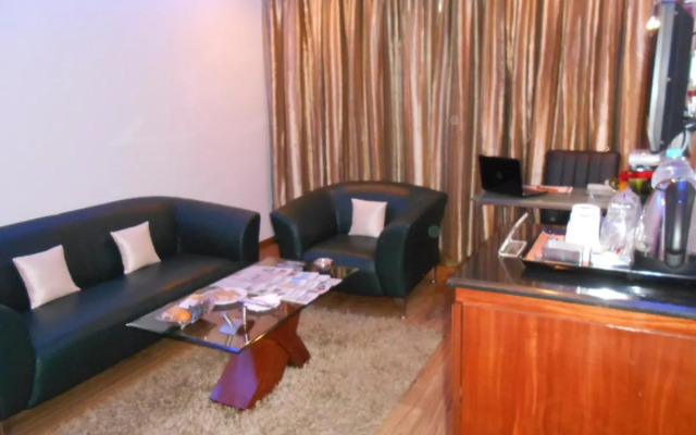 The Citrine Hotel - Seshadripuram