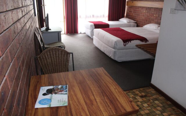 Kardinia Park Motel