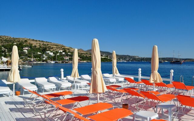 Lavinya Otel