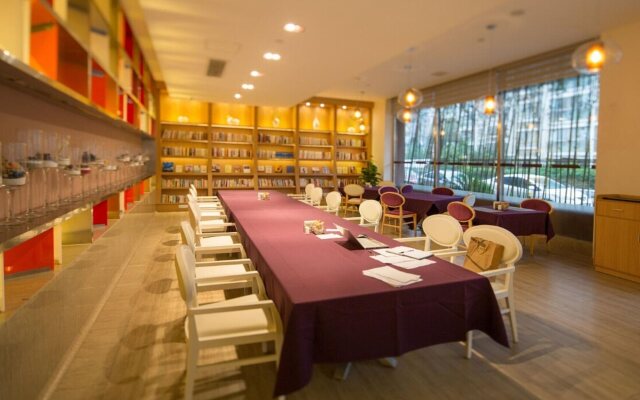 Atour Hotel (Nanjing Xuanwumen)